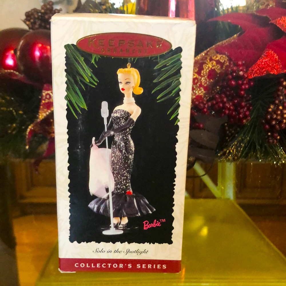 Hallmark Collector’s Barbie Series “Solo in the Spotlight”
